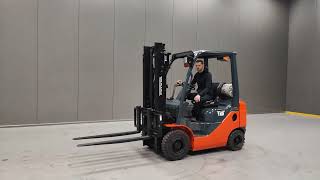 Toyota 02-8FGF18 gas forklift | Image 4 - Machineryline