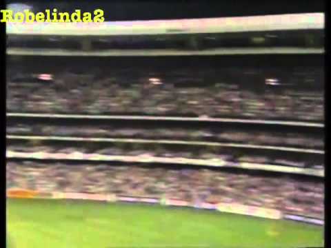 ENORMOUS SIX AT THE SCG   JOEL GARNER HITS A HOMER ONTO THE ROOF   3