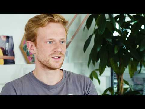 Who runs Oakdene Designs?