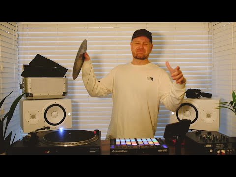 Emalkay - EMX002.MIX (Live Hybrid Set)