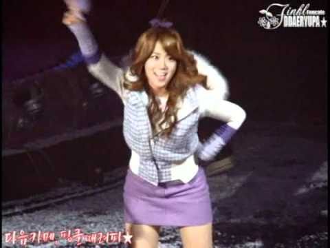 [FanCam]090116 Seungyeon - Pretty Girl MuBank