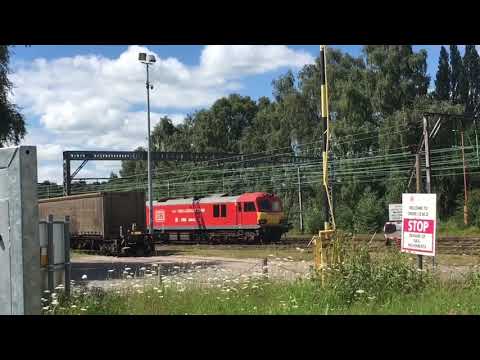 DB Cargos 92015 Shunting around Crewe Electric Int TMD Under it’s own Power 20/07/20