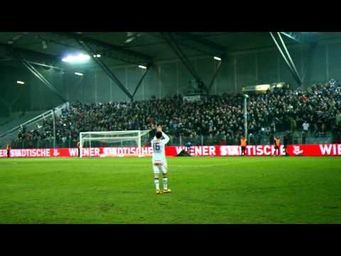 Rapid - Austria Wien (1:2), 17.02.13, HoHoHosiner wird gefeiert
