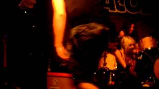 ENTRADA TAYLOR MOMSEN NOTHING LEFT TO LOSE