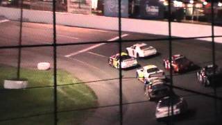 preview picture of video '8-13-11 LAMOT Late Model Feature at Holland Speedway'