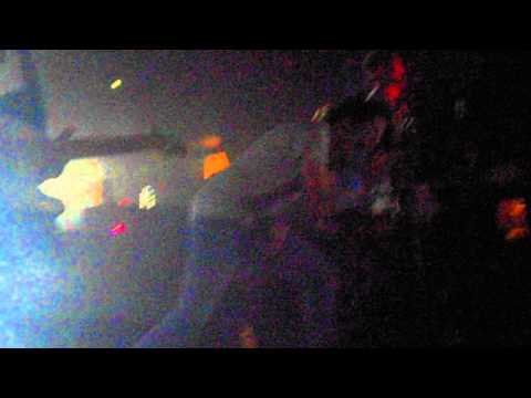 Eskemo - Je suis seul - Divan du monde le 22.09.12