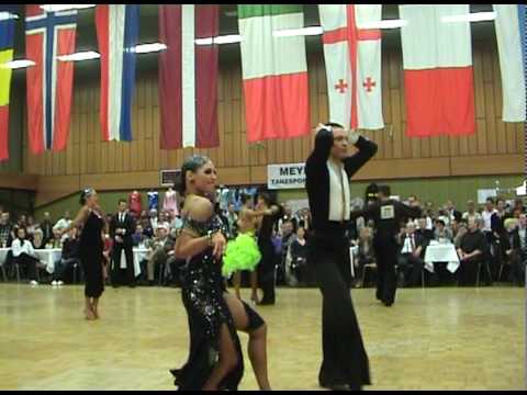 Ilie Bardahan-Anastasia Bodnar Blaues Band '10 Cha Cha