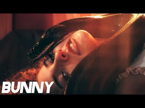 Sofie Dossi - BUNNY (Official Music Video)