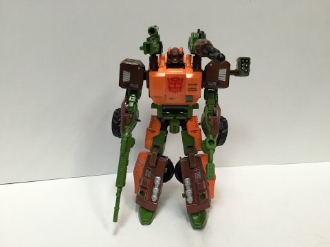 Transformers: Generations - Voyager ROADBUSTER