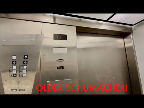 2009 Schumacher Hydraulic Elevator At HyVee In Rock Island, IL