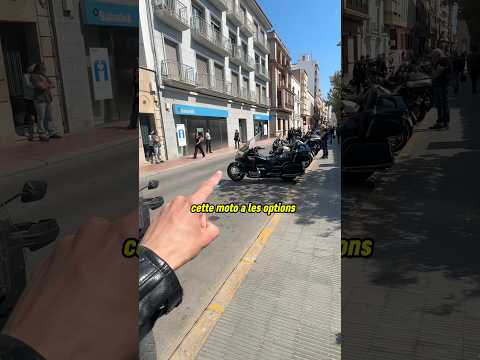 Cette moto a des options bizarres  🤯
