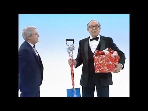 The Morecambe and Wise Christmas Show (1983)
