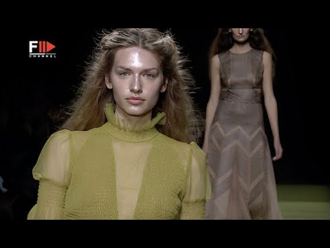 TERESA HELBIG Highlights Fall 2023 Madrid - Fashion Channel