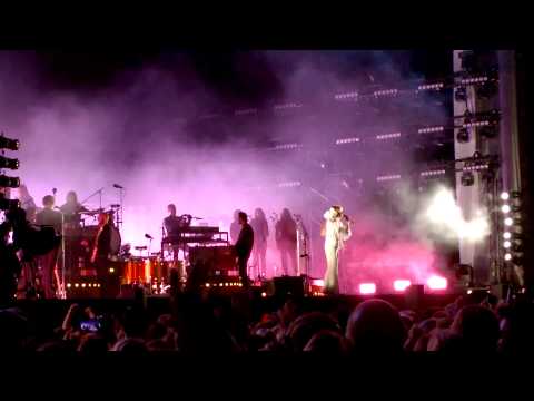 Florence and the Machine - Dog Days are Over - Live @ Flow Festival, Helsinki, Aug. 16, 2015