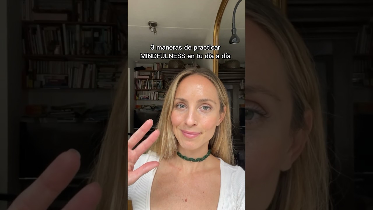 3 easy ways to practice mindfulness in your daily life! #marinabuedo #mindfulness