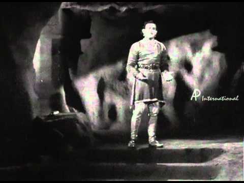 Vedhala Ulagam - Mahalingam faces tough first challenge