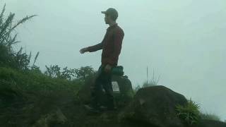 preview picture of video 'Solo bushcraft indonesia // gunung tertinggi kalsel // solo hiking Indonesia'