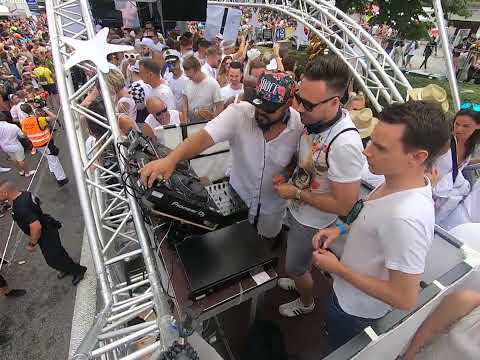 THELOVEMOBILE@STREET PARADE 2019 BY TITO TORRES