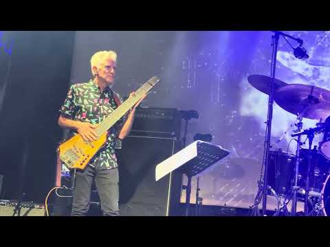 Unitopia featuring Chester Thompson perform The Stroke of Midnight