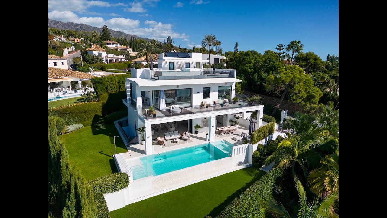 Villa familiale sophistiquée avec des équipements exceptionnels à vendre à Nagüeles, Marbella Golden Mile