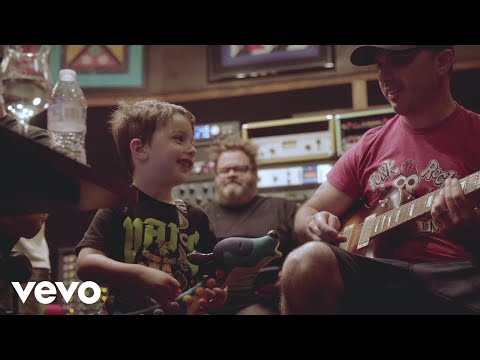 Bowling For Soup - Holding On To That Hate