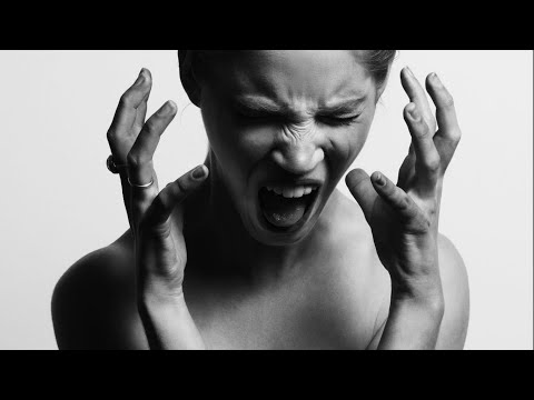 Meena Cryle - It Makes Me Scream