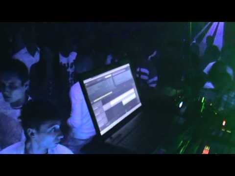 Partydul KissFm ed221 partea1 Club Fox Marcesti DB(03)