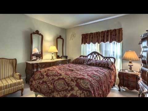 37 Richardson Rd, Melrose MA -  Lisa Howitt - Tel 617-957-0521