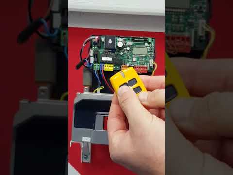 BFT Antriebssysteme Mitto Handsender anlernen