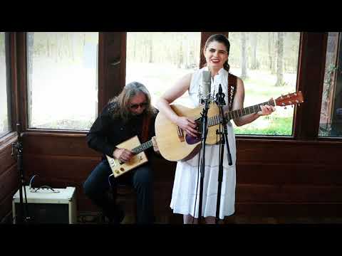 Promotional video thumbnail 1 for Nettie & The Delta Boy
