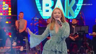 Download lagu Ece Seçkin - Sayın Seyirciler (Canlı) [İrem Derici ile Eğlenmene Bak] ft. Ozan Doğulu mp3