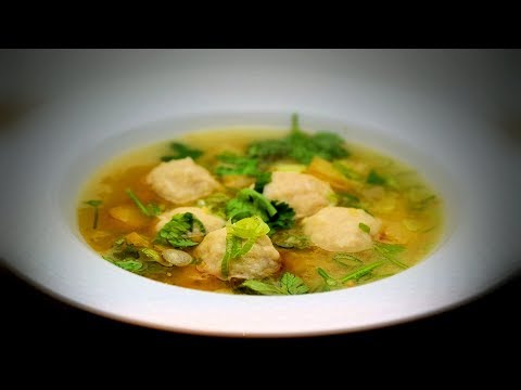 Chinese Chicken Meatball Soup (Chinese Style Cooking...