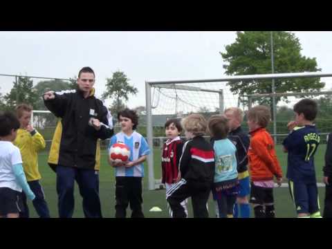 Jeugdvoetbaldag bij Delta Sports '95