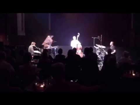 Paddy Milner's LONDONOLA plays 'Stuff You Gotta Watch'