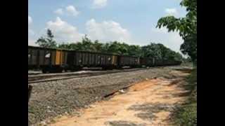 preview picture of video 'Indonesian Coal Train'