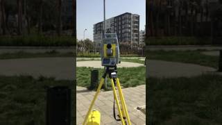 Robotic Total Station Geomax Zoom 90.