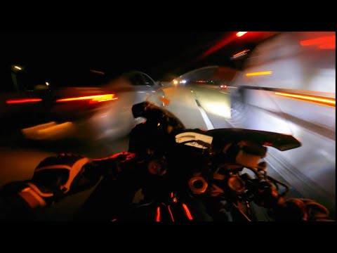 CBR1000RR EVADES 3 COPS *INTENSE POLICE CHASE*