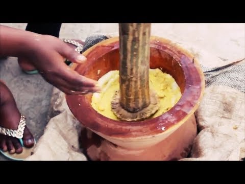 Making The Authentic Ghana FuFu / Ghana Pounded Cassava PT1 / Obaapa Kitchen
