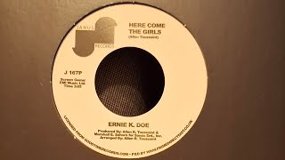 stereo Here Come The Girls - Ernie K. Doe (1971)
