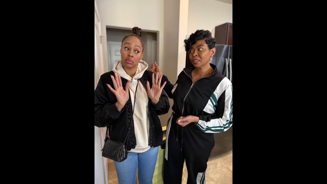 When Natasha asks Dawn what has she been telling their cousin about Rolonda?