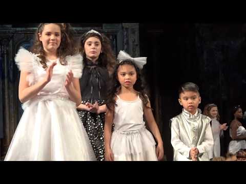 Art Hearts Fashion Week, please assist to identify designer and models to share credit