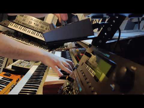 Short Tubbutec Juno-66 Demo feat. added Dedicated Filter Envelope + S/H LFO