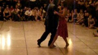 Chicho Frumboli y Juana Sepulveda - 2° tango - 22-5-10 Palermo (Italy)