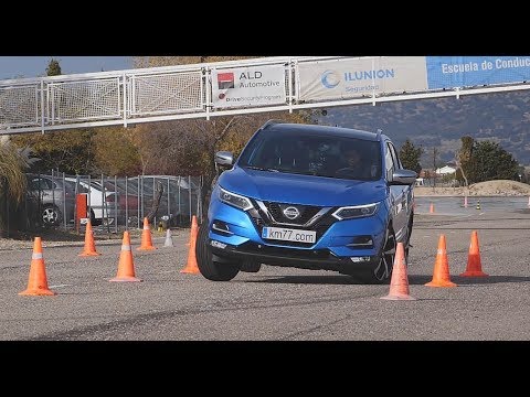 Nissan Qashqai 2017 – Maniobra de esquiva (moose test) y eslalon | km77.com