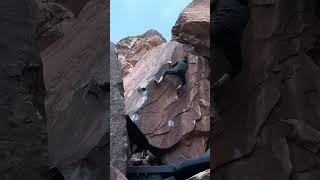 Video thumbnail de The Abstraction, V8. Red Rocks