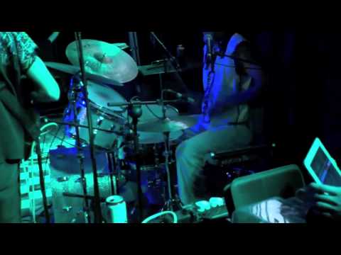 United Vibrations show at the Bussey building, UK (May 9, 2015)