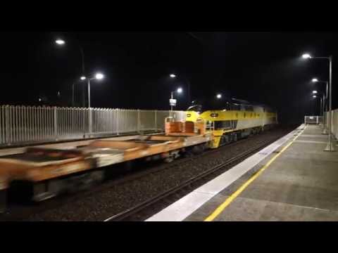 SSR S317 / GM27 with an empty railset train - 25/8/16