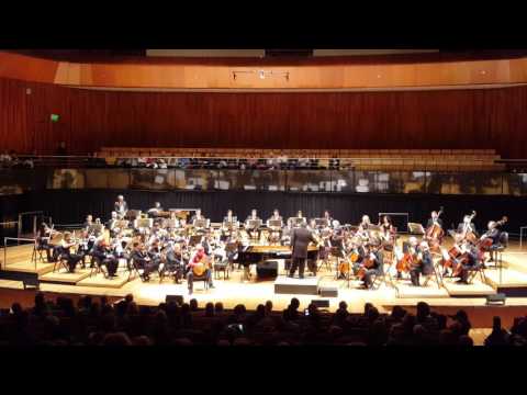 EGBERTO GISMONTI & ORQUESTA JUAN DE DIOS FILIBERTO, en vivo.