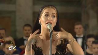 Rita Ora Sings At Mother Teresa&#39;s Canonization In Vatican City