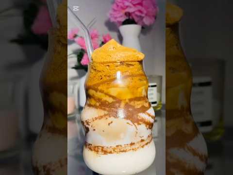 Chocolate bar 🍫 latte #coffee #coffeegirl #coffeedrinks #latte #recipe #chocolate #homemade #drink